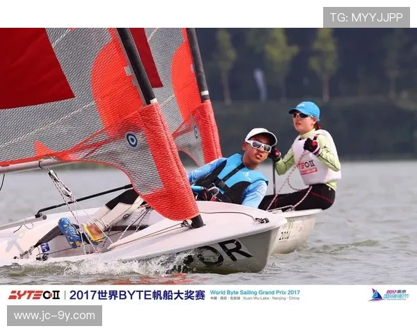 围绕小李子足球有几家现象探析青少年体育产业发展趋势新动向研究