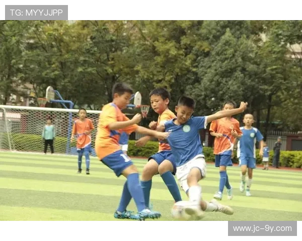 燃情绿茵激荡青春心跳那些让人热血沸腾的足球光荣歌曲精选